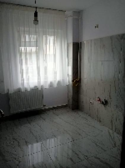 Apartament cu 2 camere semidecomandat în Precista