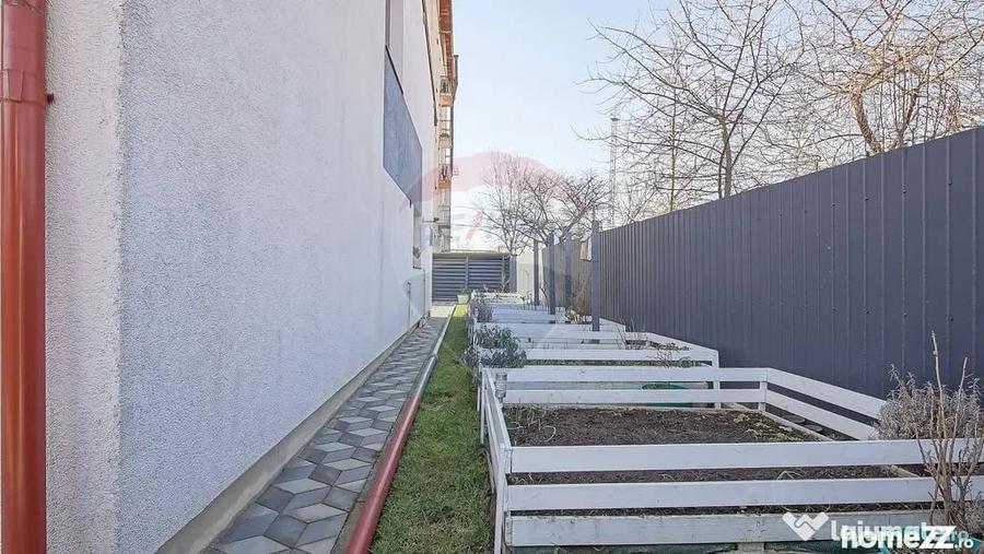 Casă cu 4 camere cu Teren 253 Mp în Bartolomeu