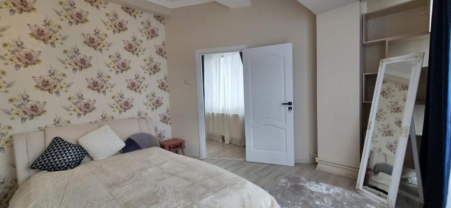 Apartament cu 2 camere semidecomandat, mobilat în Parcul Carol