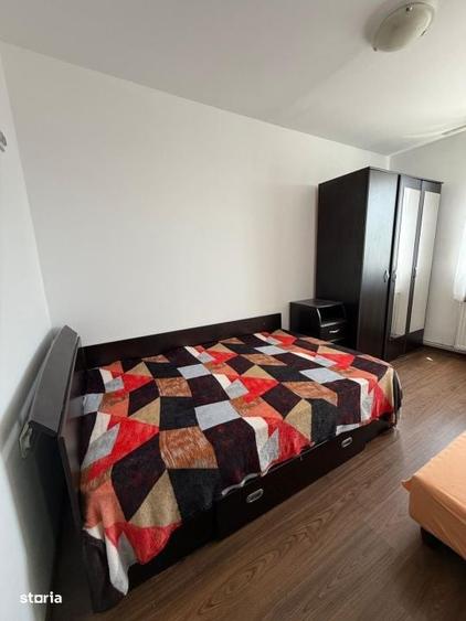 Apartament cu 2 camere decomandat în Craiovița Nouă