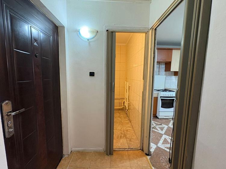 Apartament cu 2 camere decomandat, mobilat în Lenin