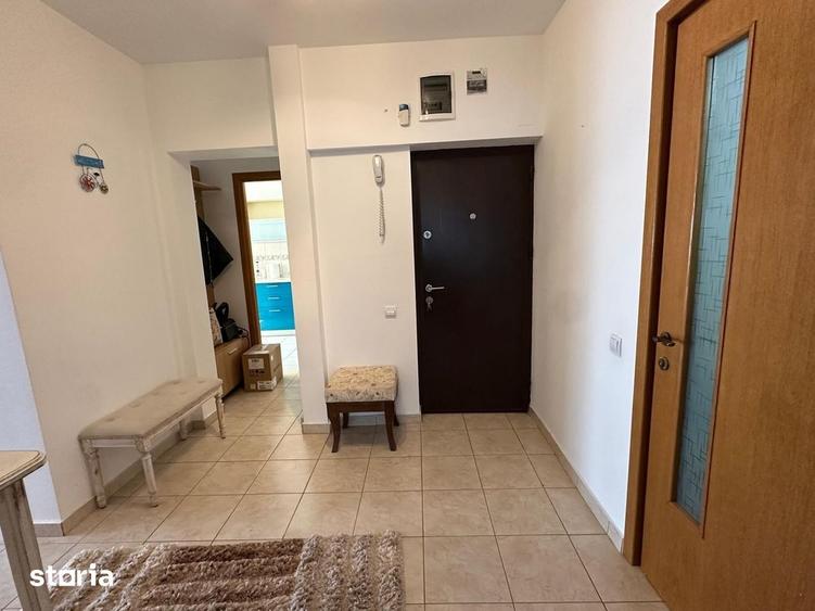 Apartament cu 3 camere decomandat, mobilat în Aviatorilor