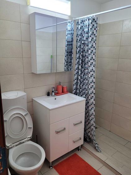Apartament cu 2 camere semidecomandat în Dristor