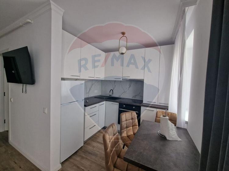 Apartament cu 2 camere semidecomandat în Nord-Vest