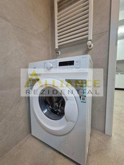 Apartament cu 2 camere decomandat, mobilat în Sud