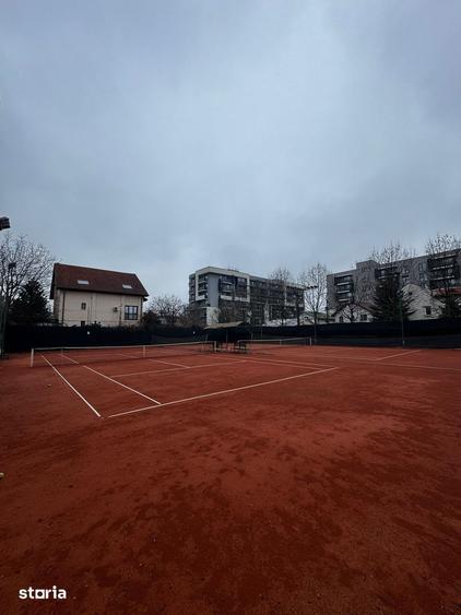 Spațiu comercial, de 1,000 mp, în Străulești