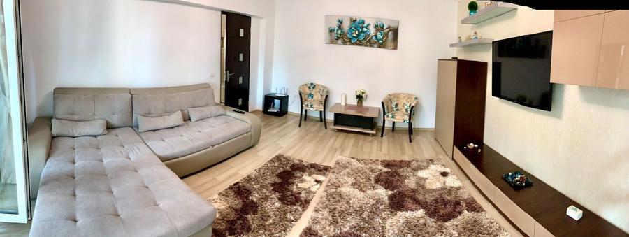 Apartament cu 3 camere decomandat în Faleza Nord