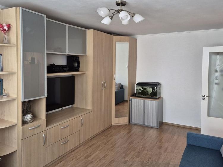 Apartament 4 camere de vanzare | Centrala proprie | - 4