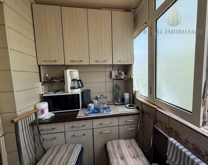 Apartament cu 3 camere decomandat, mobilat în Rahova