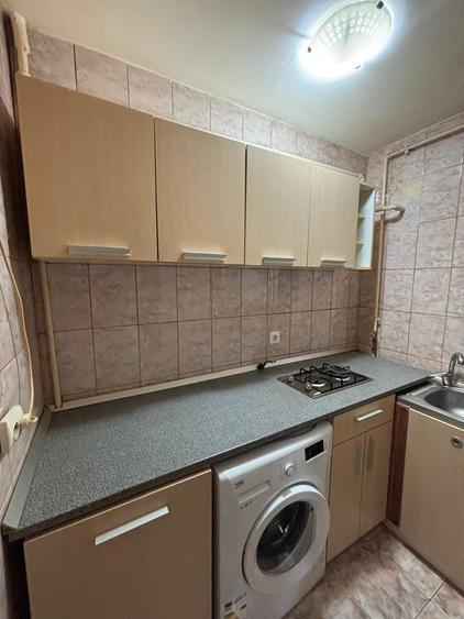 Apartament cu 2 camere semidecomandat în Gorjului