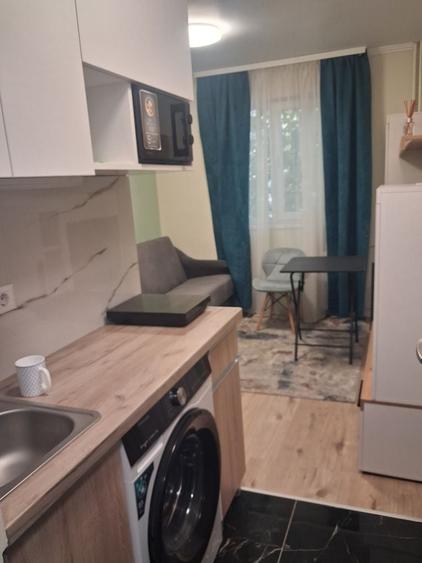 Apartament semidecomandat în Rogerius