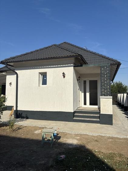 Casă cu 4 camere în Șimand