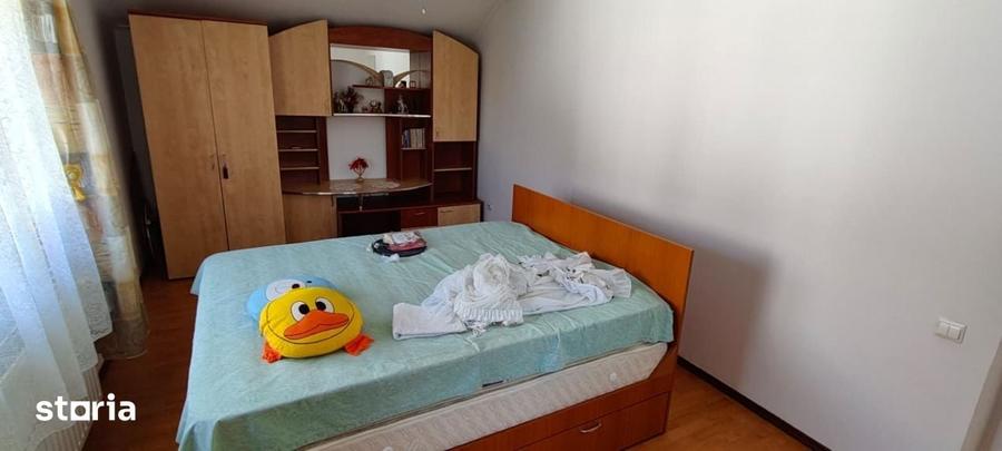 Casă cu 2 camere decomandat cu Teren 200 Mp în Tractorul