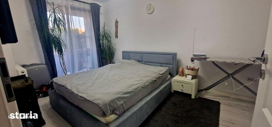 Apartament cu 3 camere în Crângași