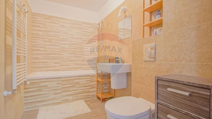 Apartament cu 2 camere decomandat, mobilat în Tractorul