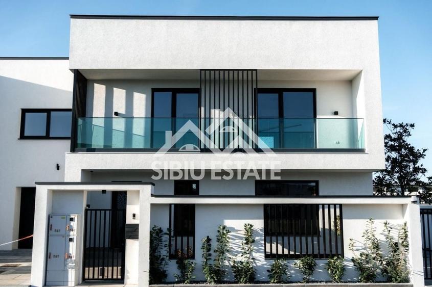 Casă individuală cu 4 camere cu Canalizare în Șelimbăr