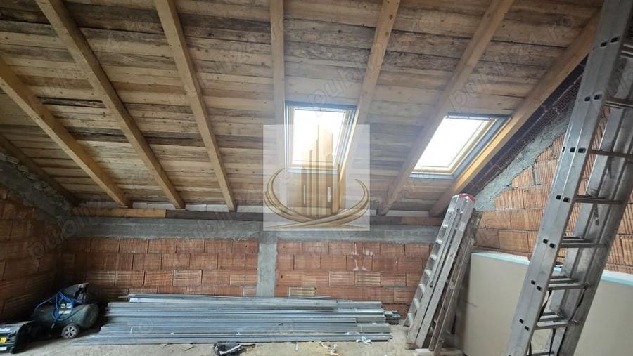 Duplex cu 4 camere cu Canalizare în Sânandrei