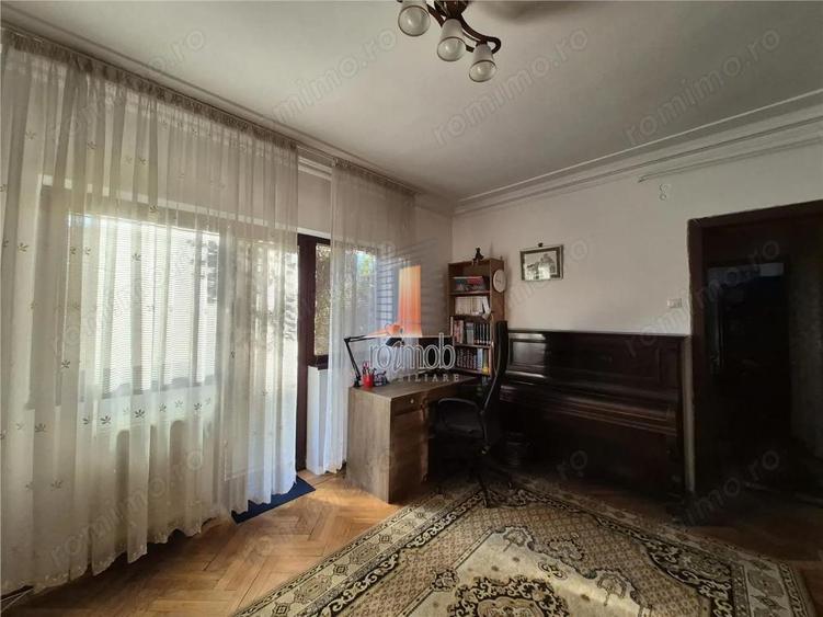 Apartament cu 6 camere în Turda