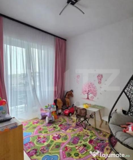 Apartament cu 3 camere semidecomandat în Nord