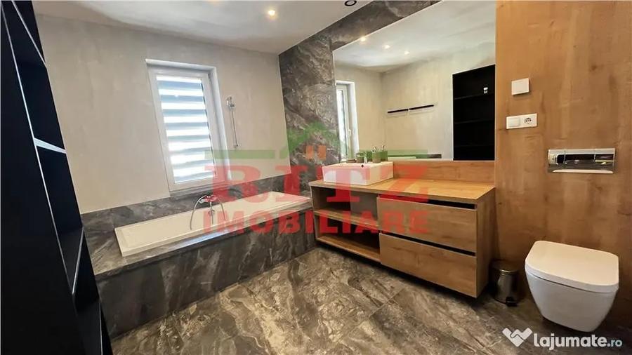 Casă cu 4 camere cu Teren 480 Mp în Central