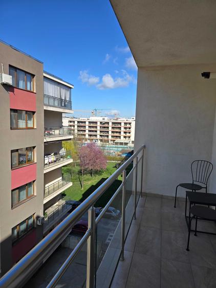 Apartament cu 2 camere semidecomandat în Berceni