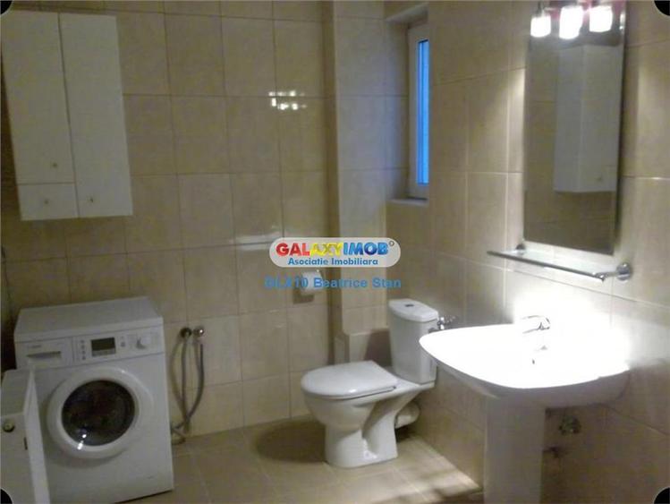 Casă cu 5 camere cu Teren 200 Mp în Barbu Văcărescu