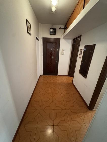 Apartament cu 2 camere semidecomandat în Malu Roșu