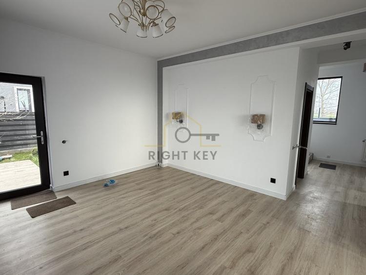 Casă individuală cu 4 camere cu Teren 250 Mp în Clinceni