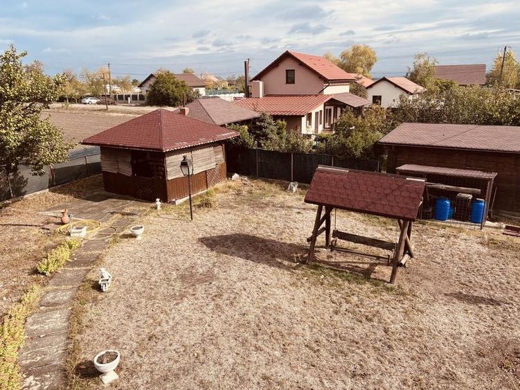 Casă cu 4 camere în Central