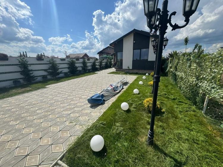 Casă individuală cu 3 camere cu Canalizare în Jilava
