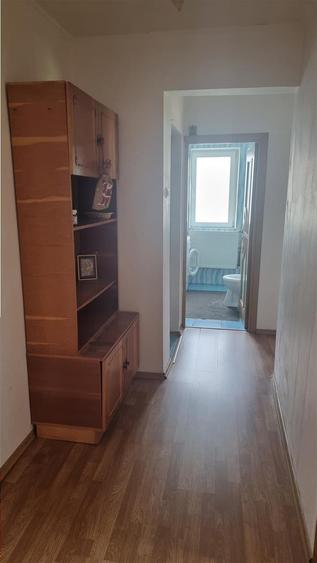 Apartament cu 3 camere decomandat în Ostroveni