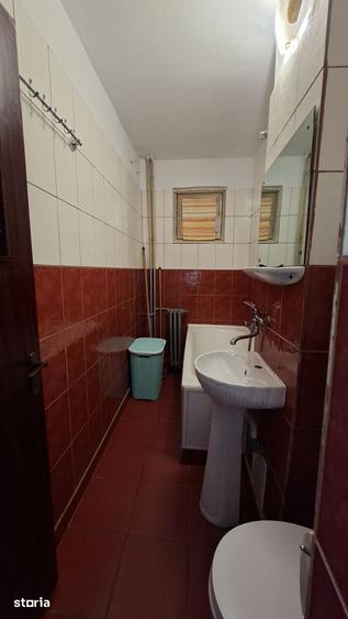 Apartament cu 2 camere semidecomandat în Negru Vodă