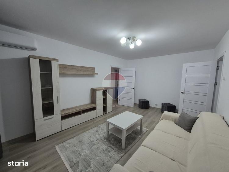 Apartament cu 3 camere semidecomandat în Sălaj
