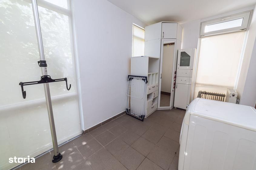 Apartament cu 3 camere decomandat în Giulești