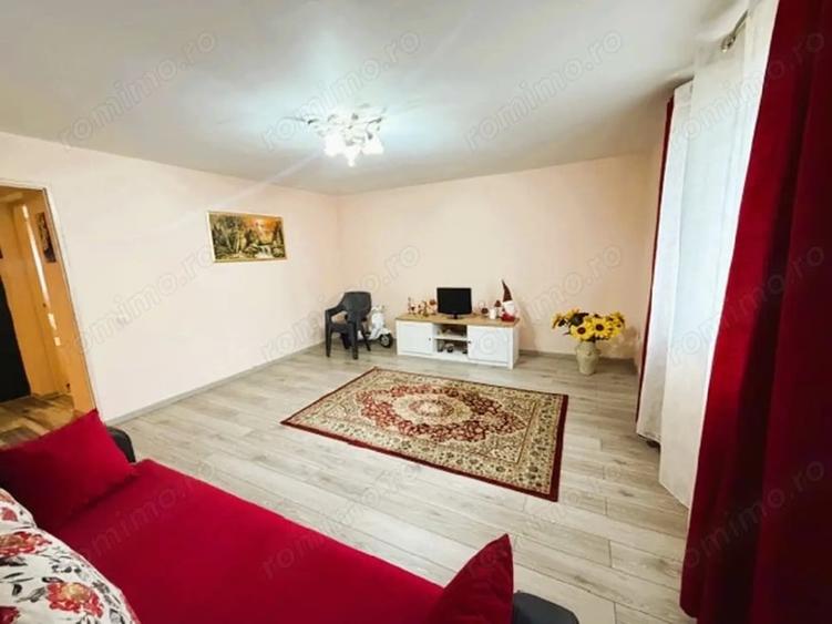 Casă cu 3 camere cu Teren 500 Mp în Central
