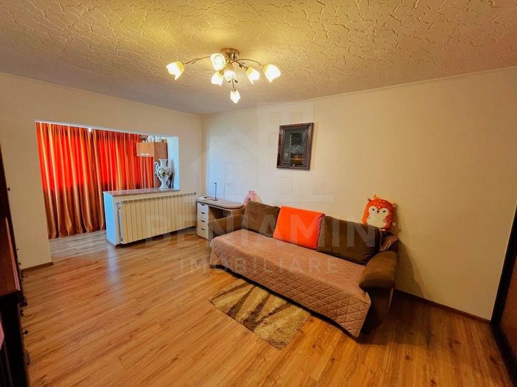Apartament cu 2 camere decomandat, mobilat în Craiovița Nouă