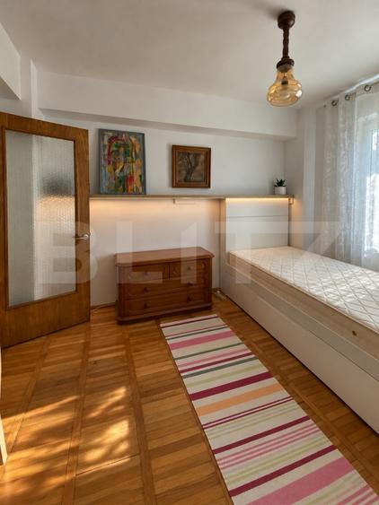 Apartament cu 4 camere decomandat, mobilat în George Enescu