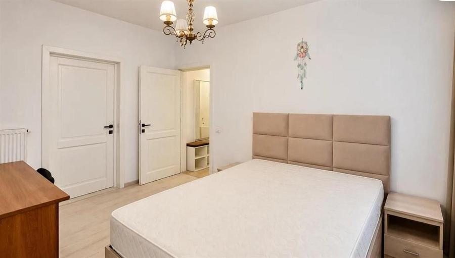 Apartament cu 3 camere semidecomandat, mobilat în Floreasca