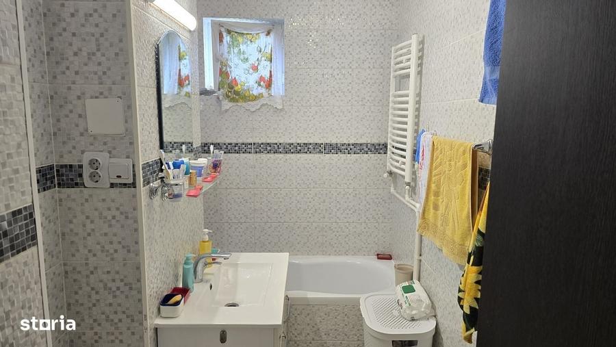 Apartament cu 2 camere decomandat în Piața Centrală