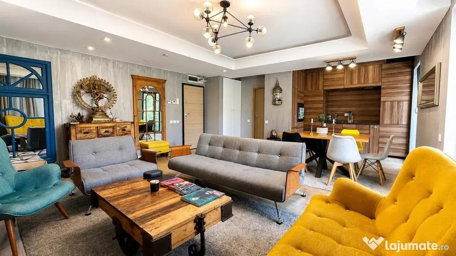 Apartament cu 4 camere semidecomandat în Sud