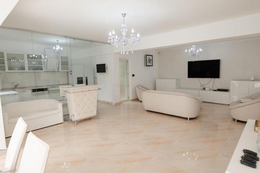 Casă cu 4 camere cu Teren 280 Mp în Central