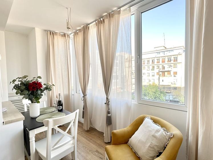 Apartament cu 2 camere decomandat, mobilat în Unirii