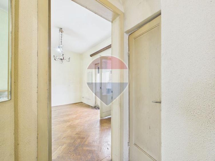 Apartament cu 4 camere semidecomandat în Ferdinand