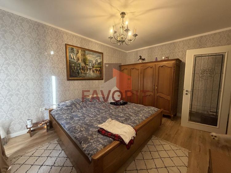 Casă individuală cu 5 camere cu Canalizare în Fratelia