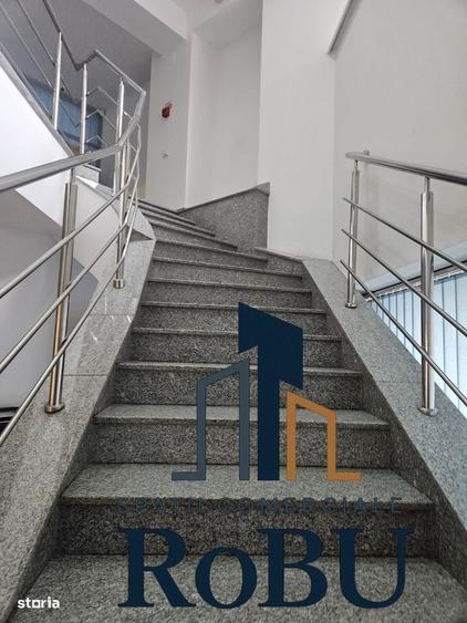 Spațiu comercial, de 270 mp, în Centrul Civic