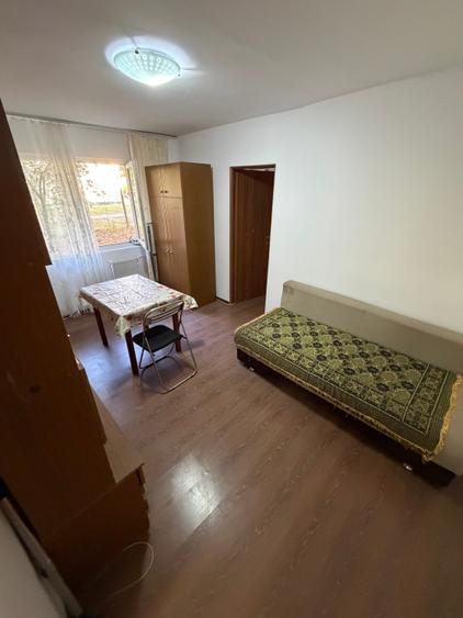 Apartament cu 2 camere nedecomandat în Dacia