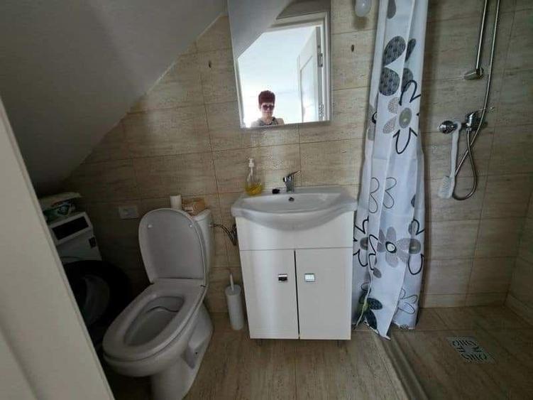 Duplex cu 3 camere cu Canalizare în Ulmi