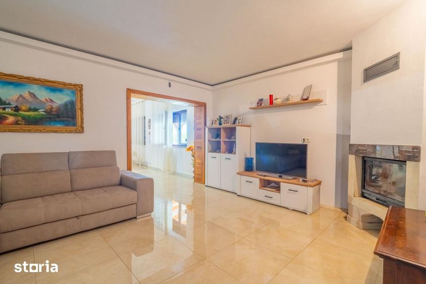 Casă cu 4 camere cu Teren 2825 Mp în Păuliș