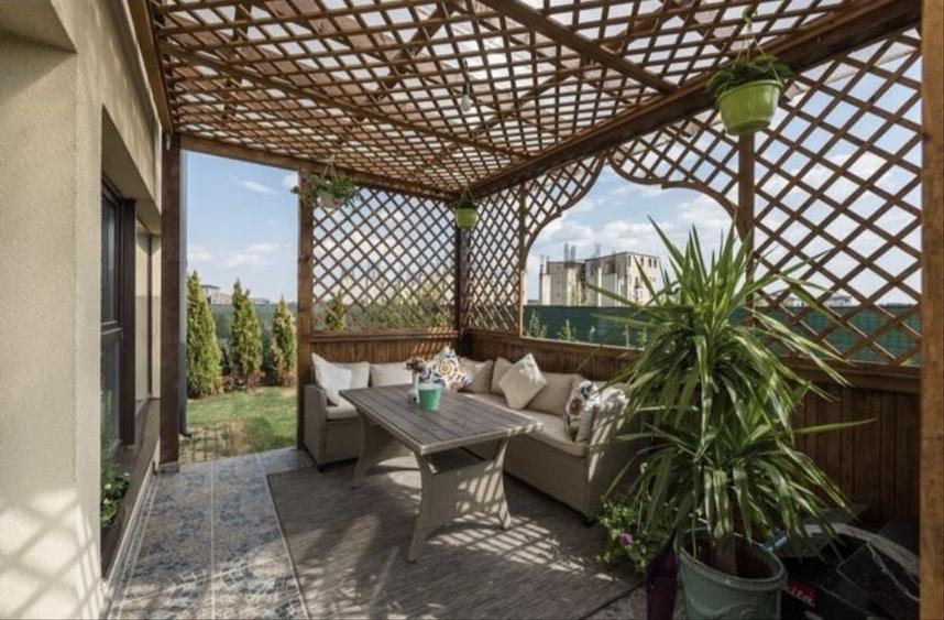 Casă cu 4 camere cu Teren 340 Mp în Central