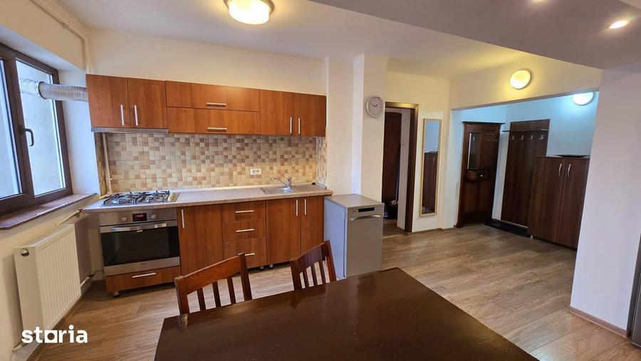 Apartament cu 3 camere în Central